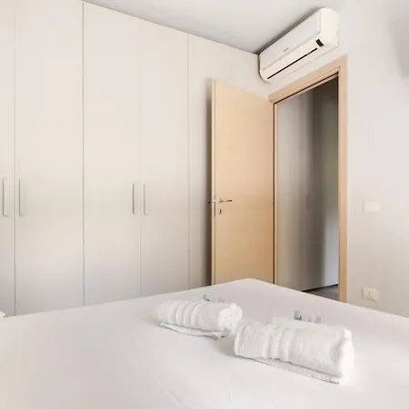 Casa Luna - San Siro Apartman